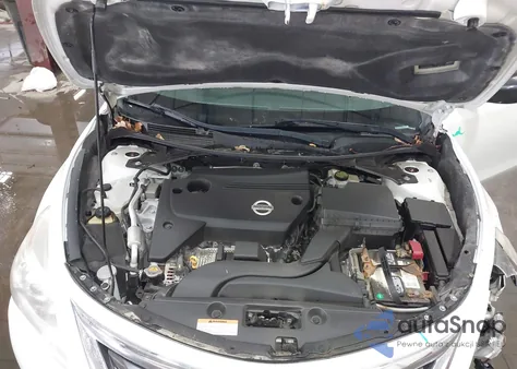 2015 Nissan Altima 2.5 S из США, поврежденный, VIN 1N4AL3AP5FN327973